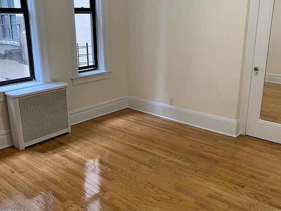 5th image of 220 W 98th St APT 8H