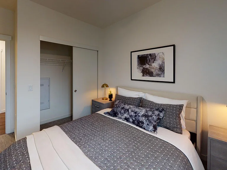 Nightingale Apartments — Photo 17