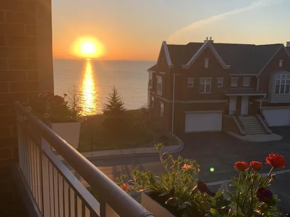 3872 South Lake DRIVE #307, Saint Francis, WI 53235