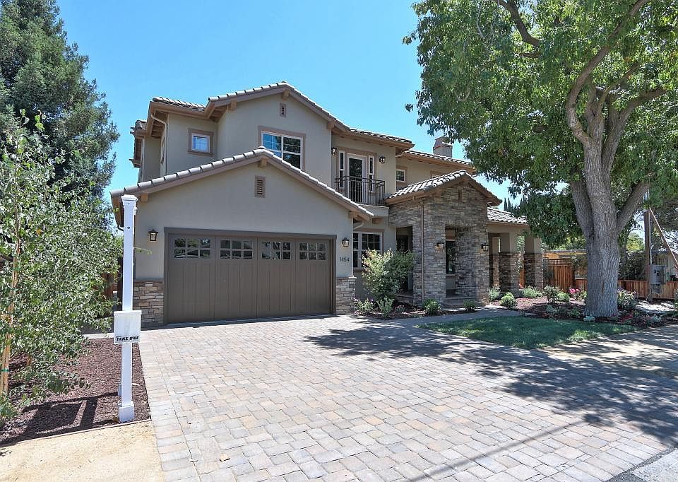 1st image of 1454 Navarro Dr