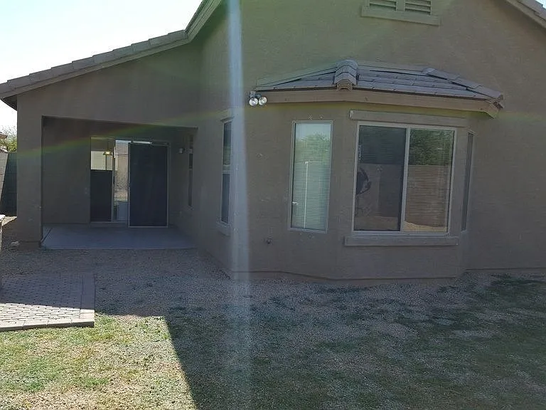 7826 S 72nd Ln — Photo 12