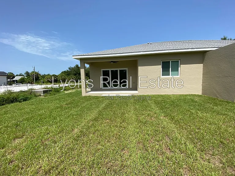 10398 Port Everglades St — Photo 22