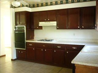 3rd image of 2423 Morehouse Ave