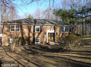 11304 Chapel Rd, Fairfax Station, VA 22039