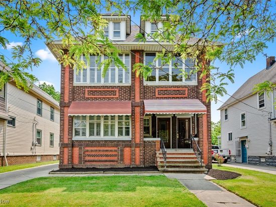 1563 Ridgewood Ave, Lakewood, OH 44107