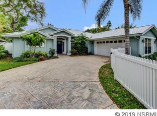 835 Evergreen St, New Smyrna Beach, FL 32169