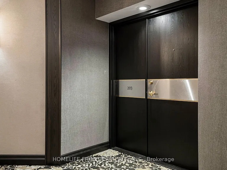 131 Beecroft Rd #203 — Photo 7