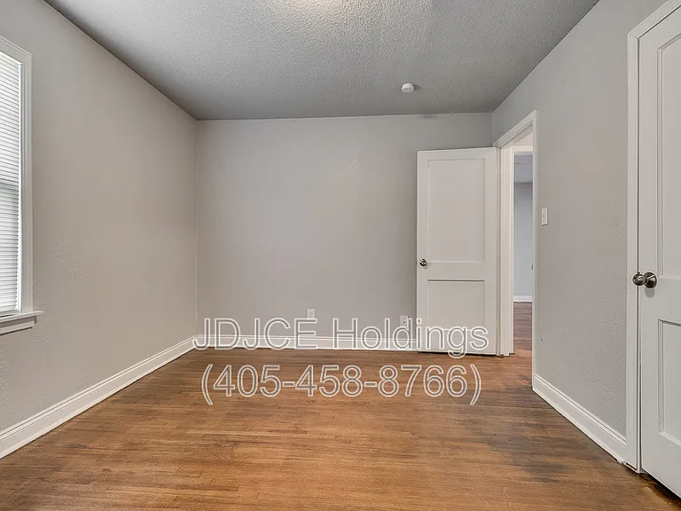122 W Marshall Dr — Photo 18