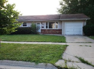 901 N 8th St, Rochelle, IL 61068