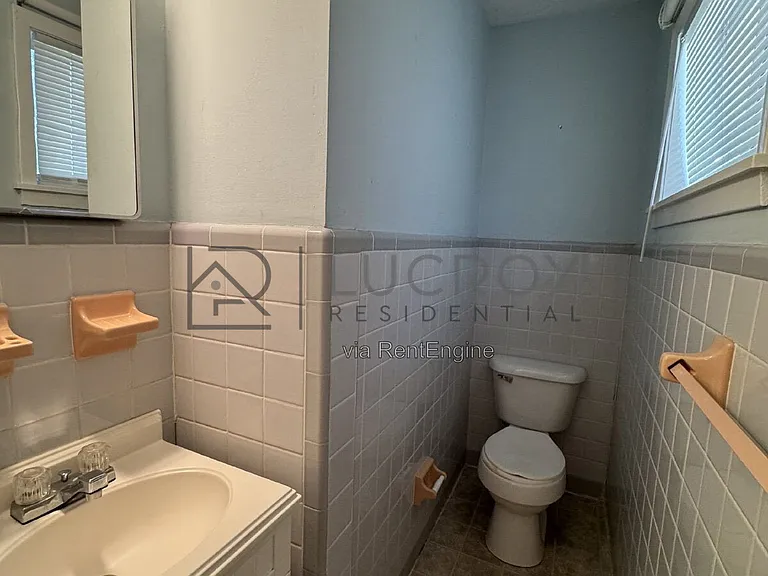 3203 Harle St — Photo 8