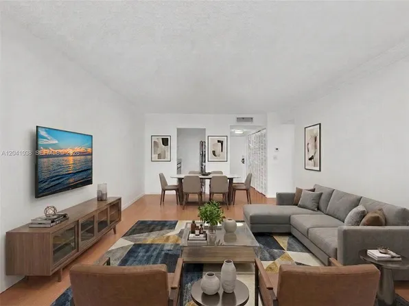 2020 NE 135th St APT 601, North Miami, FL 33181