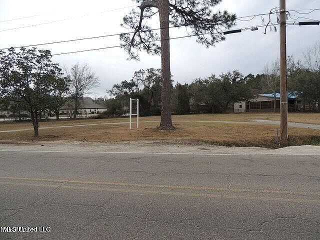 1st image of 2005 Nicholson Ave