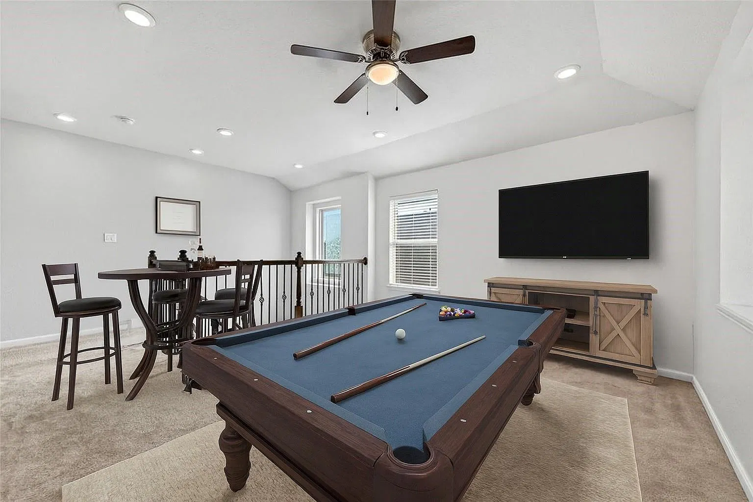 4 bed, 3.0 bath, 2626 sqft, $2,475 — Photo 4