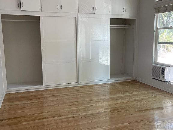 3rd image of 1709 N Fuller Ave