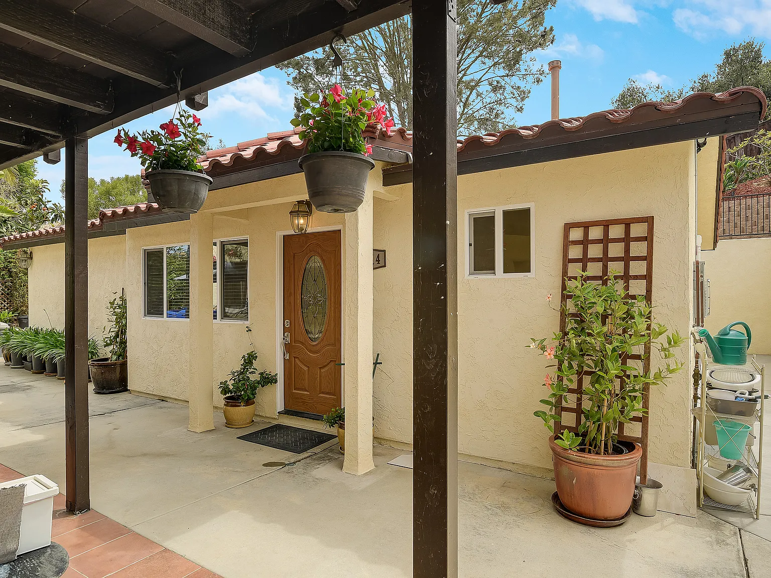 3 bed, 1200 sqft, $4,950 — Photo 4