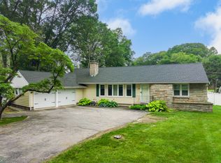 24 Allen Rd, Norwalk, CT 06851