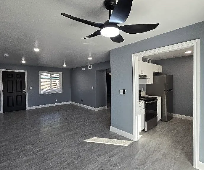 1120 E Fedora Ave #103 — Photo 9