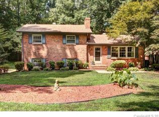8837 Holiday Dr, Charlotte, NC 28215