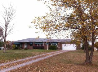 8318 Leesburg Rd, Fort Wayne, IN 46818