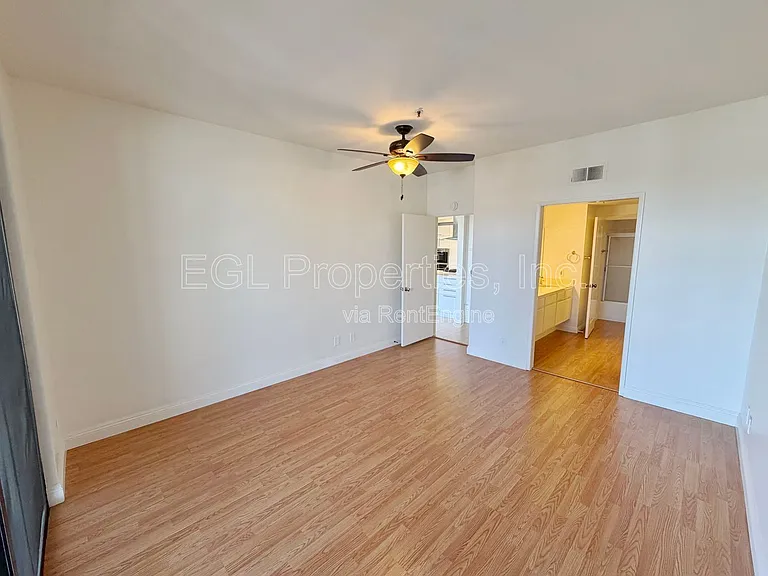 2559 Plaza Del Amo #205 — Photo 15