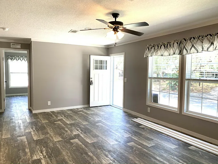 185 Millwood Rd #286 — Photo 7