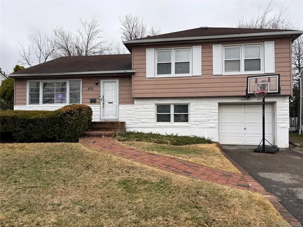 570 Church Ave, Woodmere, NY 11598
