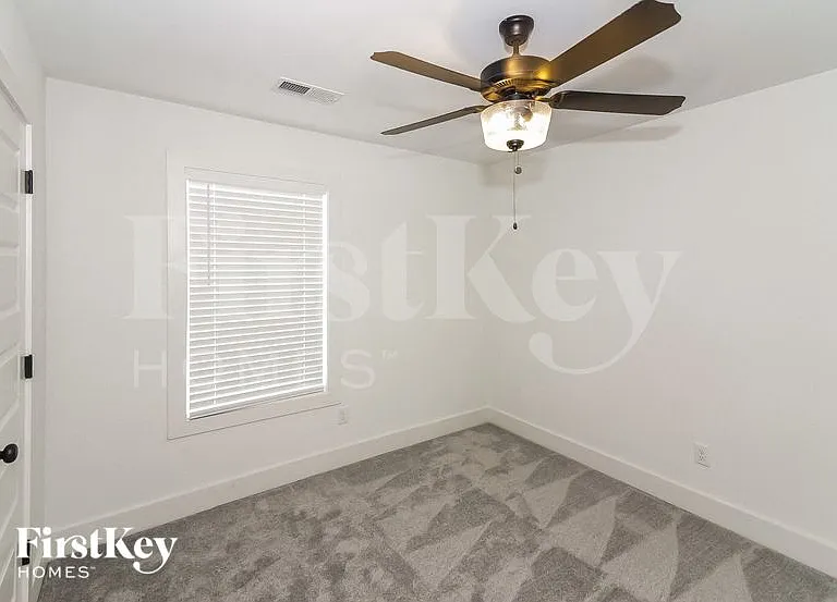4979 Wilburn Ave — Photo 8