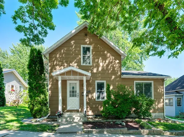 417 S Elm St, Waconia, MN 55387