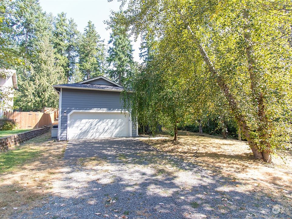 1st image of 22031 Plateau Court SE