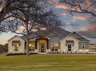 252 Oak Meadow Ln, Weatherford, TX 76085