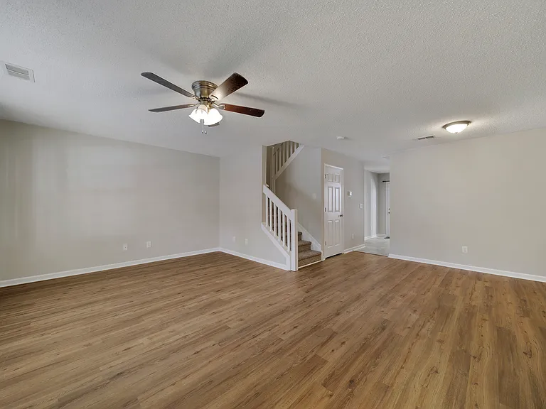 232 Butler Pl — Photo 10