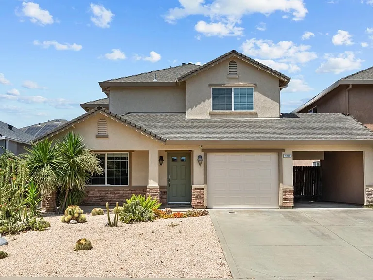 McDaniel Cir — Photo 1