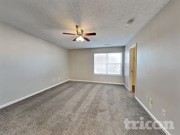 5th image of 1432 Dowell St