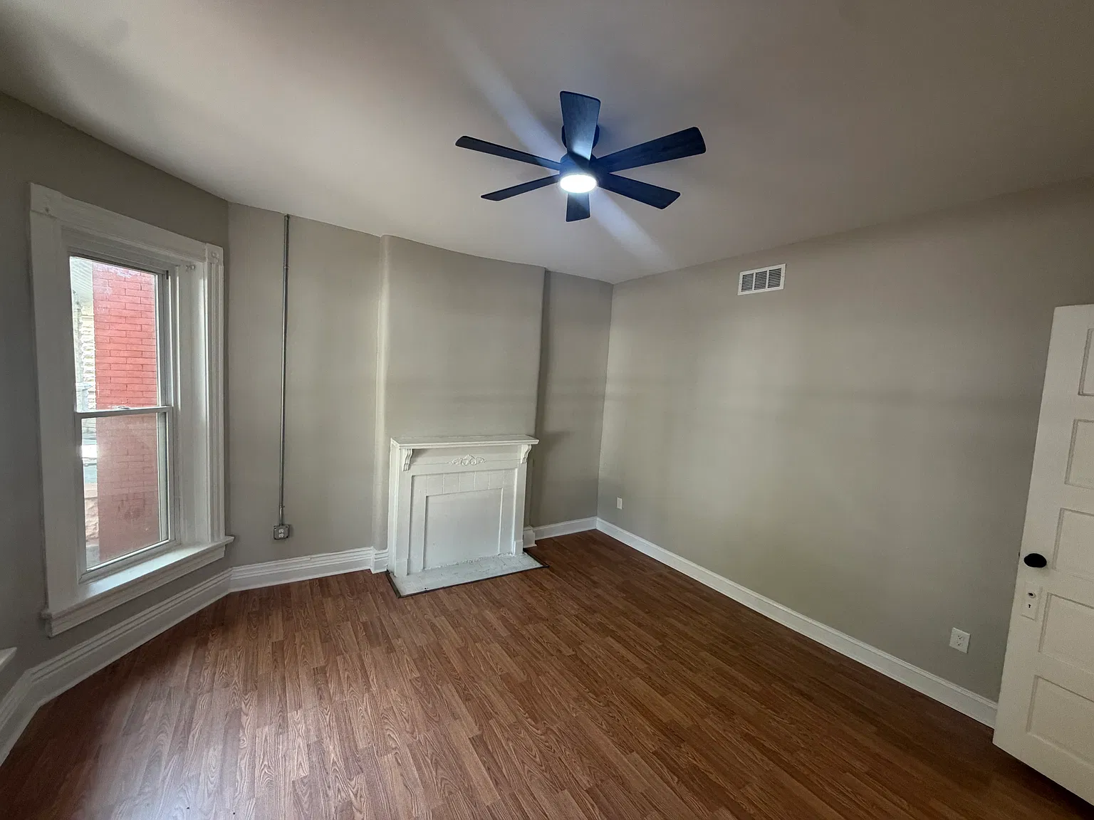 3834 Southern Pkwy — Photo 3