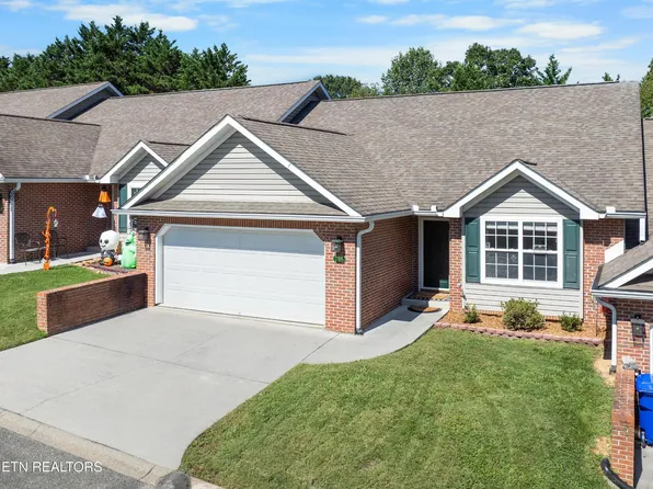 705 Lower Pond Way, Knoxville, TN 37920