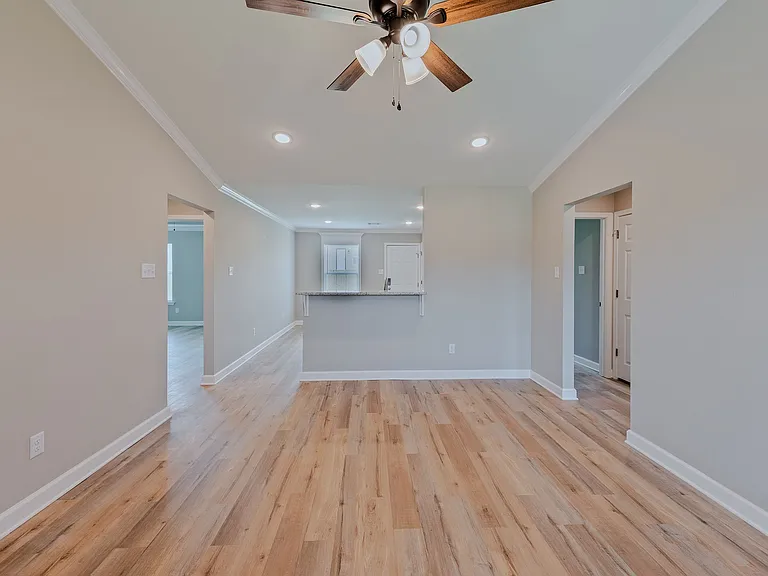825 Pine Tree Rd — Photo 12