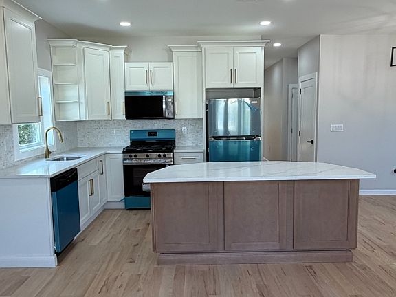 2nd image of 51 John Ryle Ave #B