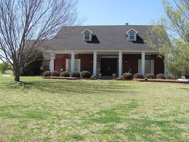 1st image of 14401 W Lake Dr