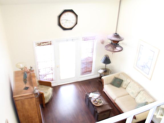 4th image of 4410 Warren Ave APT 116