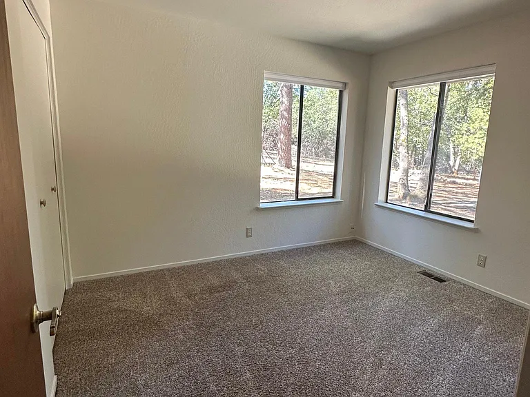 19099 Rock Ridge Dr — Photo 12