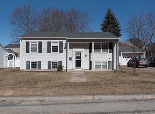 152 Getchell Ave, Woonsocket, RI 02895