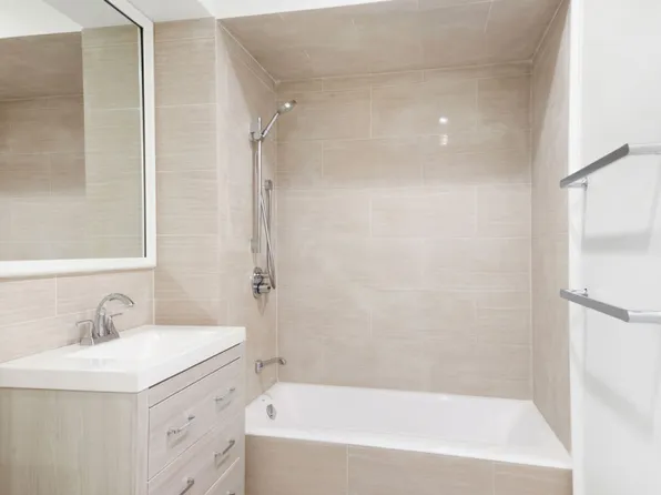 425 Convent Avenue image 14 of 16