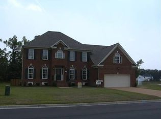 9 Wornom Farm Rd, Poquoson, VA 23662