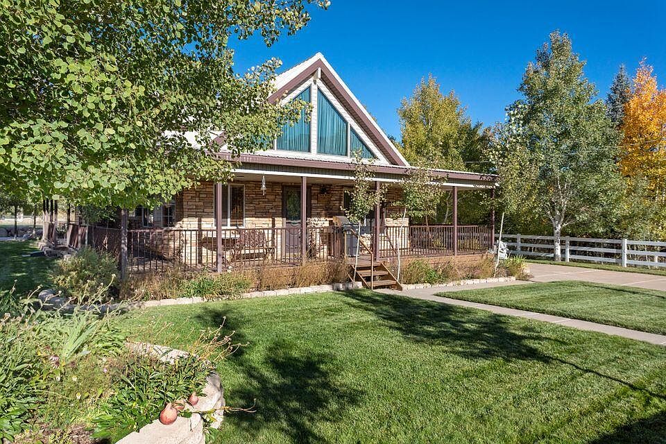 1st image of 51 N Meadow Dr