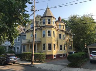 28 Gorham St #1, Cambridge, MA 02138