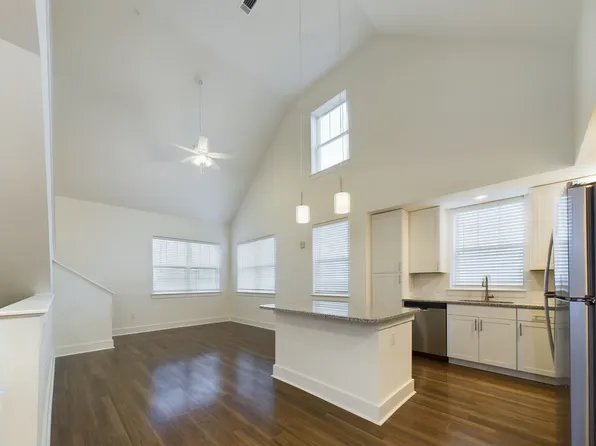 625 Victory Ln #13-204, Lebanon, IN 46052