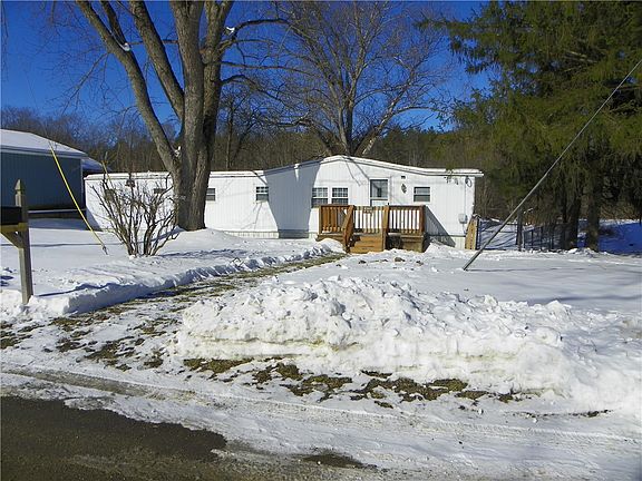 4th image of 6865 Round Lake Rd