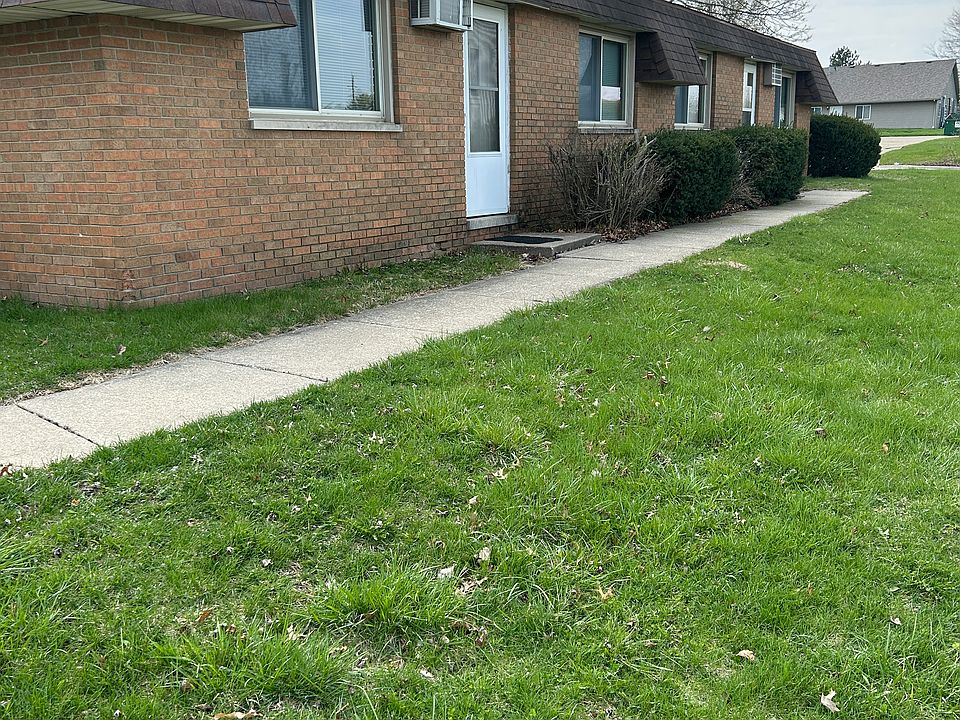 Exterior shot - End Unit