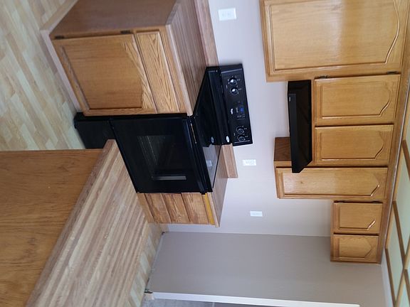 4th image of 1111 Hollingsworth Dr