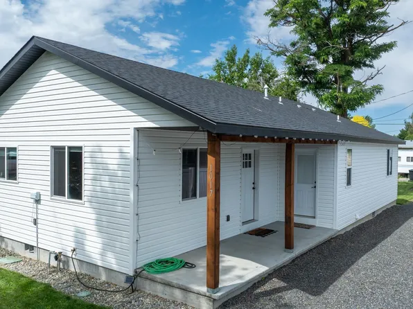 1017 Colorado St, Gooding, ID 83330